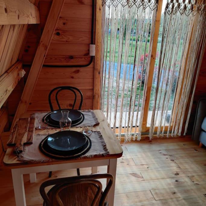 Tipi Apache Des Monteaux Vivy